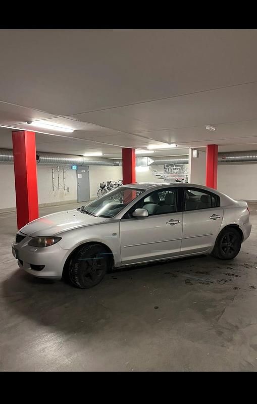 Begagnad Mazda 3 105 HK (77 kW) 2004 Sedan
