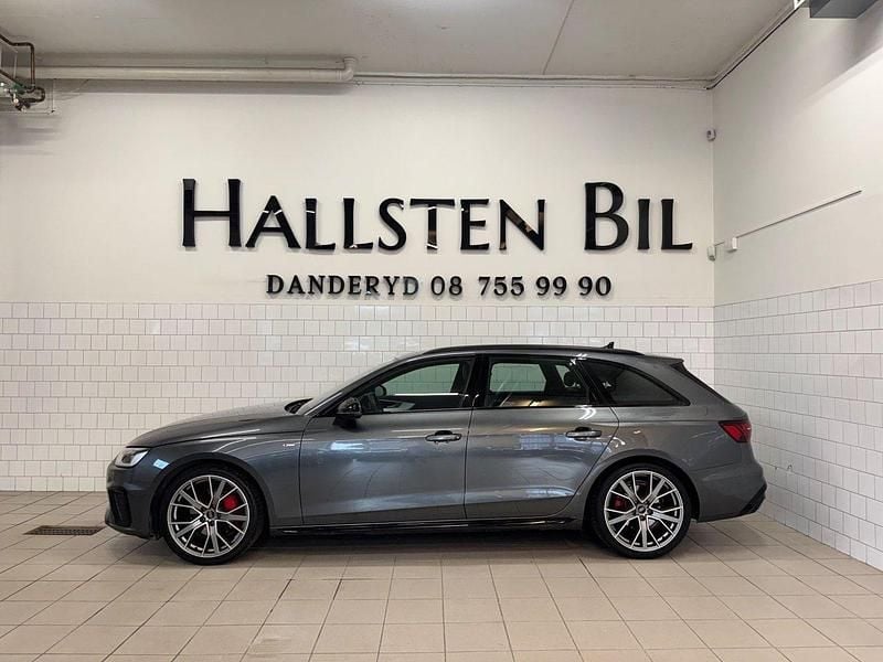 Grå Begagnad 2022 Audi A4 S-Line Kombi | 379 000 kr (Marknadspris) - Bild 1/4