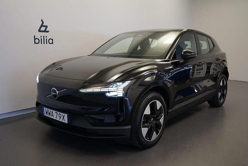 Svart Begagnad 2024 Volvo EX30 Core SUV | 339 500 kr - Bild 1/3