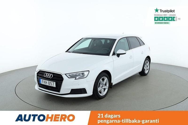 Vit Begagnad 2018 Audi A3 Sportback Proline Halvkombi | 194 000 kr (Marknadspris) - Bild 1/4