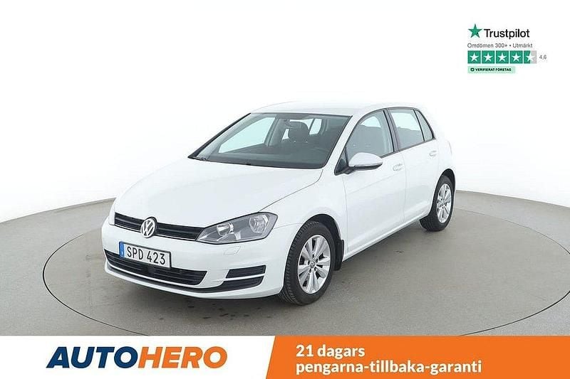 Vit Begagnad 2014 VW Golf VII Halvkombi | 109 000 kr (Marknadspris) - Bild 1/4