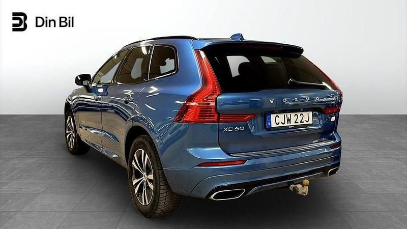 Begagnad Volvo XC60 R-Design 253 HK (186 kW) 2021 Blå SUV