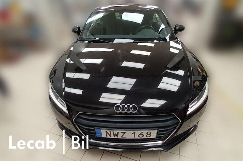 Brilliantsvart Begagnad 2017 Audi TT Sportkupé | 204 500 kr (Bra pris) - Bild 1/1