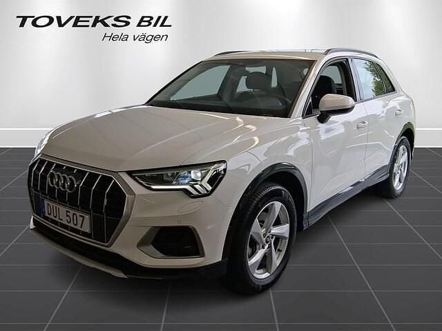 Ibisvit Begagnad 2022 Audi Q3 Advanced Plus SUV | 384 900 kr (Marknadspris) - Bild 1/4
