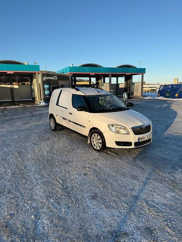 Begagnad 2008 Skoda Roomster Minibuss | 14 000 kr (Lite dyr) - Bild 1/4