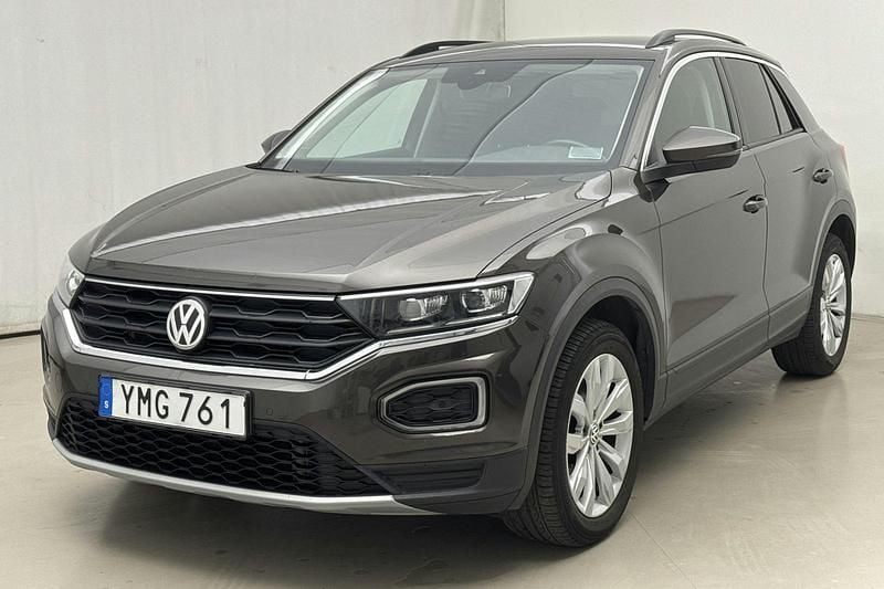 Brun Begagnad 2018 VW T-Roc SUV | 214 800 kr (Bra pris) - Bild 1/4