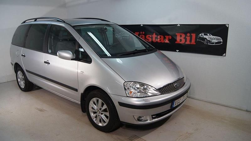 Silver Begagnad 2005 Ford Galaxy Minibuss | 49 900 kr - Bild 1/4
