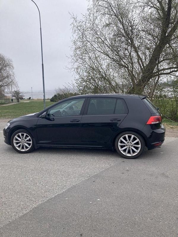 Svart Begagnad 2014 VW Golf VII GT Halvkombi | 95 000 kr (Marknadspris) - Bild 1/4