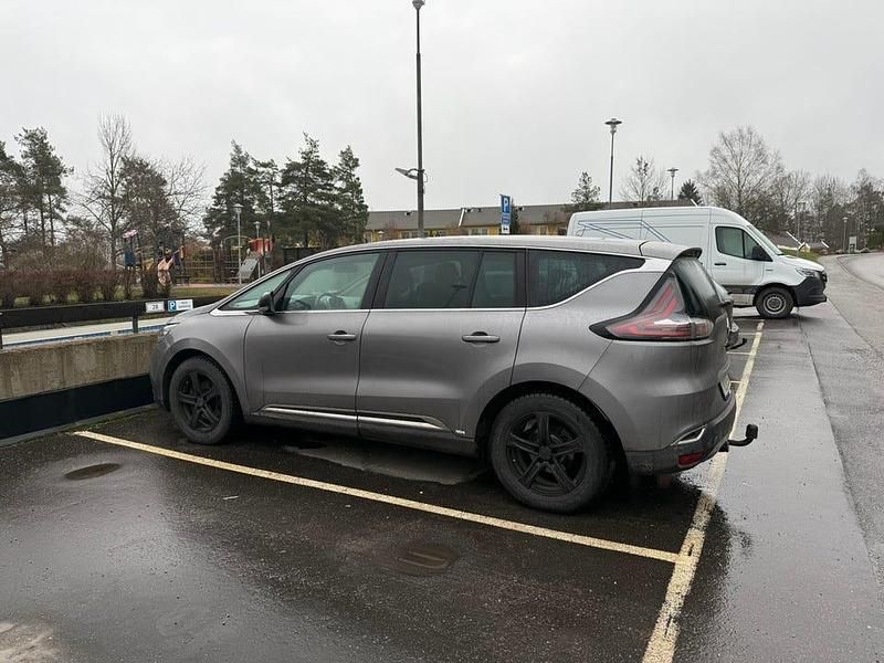 Begagnad 2017 Renault Espace Minibuss | 175 000 kr (Marknadspris) - Bild 1/3