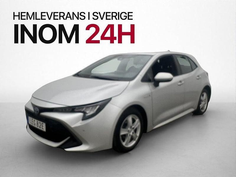 Begagnad Toyota Corolla Hybrid Active 98 HK (72 kW) 2019 Silver Halvkombi