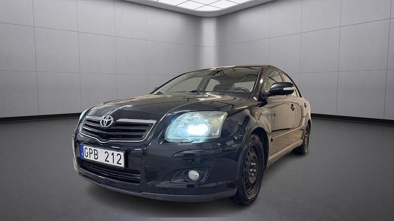 Svart Begagnad 2007 Toyota Avensis Sedan | 39 900 kr (Marknadspris) - Bild 1/4