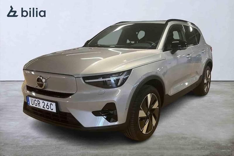 Silver Begagnad 2025 Volvo EX40 Single Motor Extended Range SUV | 489 900 kr - Bild 1/1