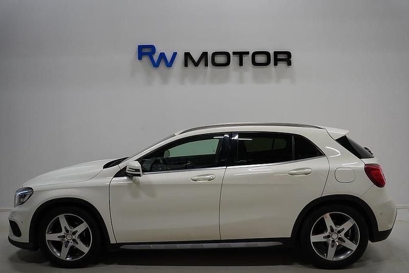 Begagnad Mercedes GLA180 AMG 109 HK (80 kW) 2015 Vit SUV