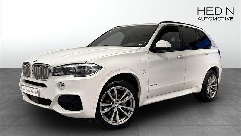 Vit Begagnad 2018 BMW X5 M Sport SUV | 314 700 kr - Bild 1/4