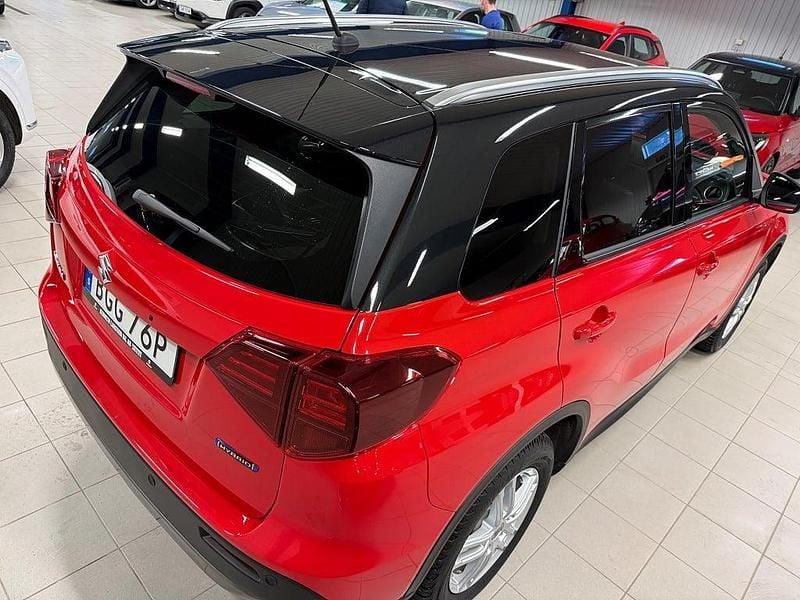 Begagnad Suzuki Vitara 116 HK (85 kW) 2024 Röd SUV