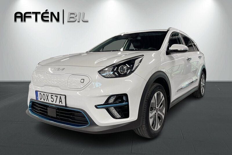 Vit (snow white pearl metallic) Begagnad 2022 Kia e-Niro 2 SUV | 279 800 kr (Bra pris) - Bild 1/3