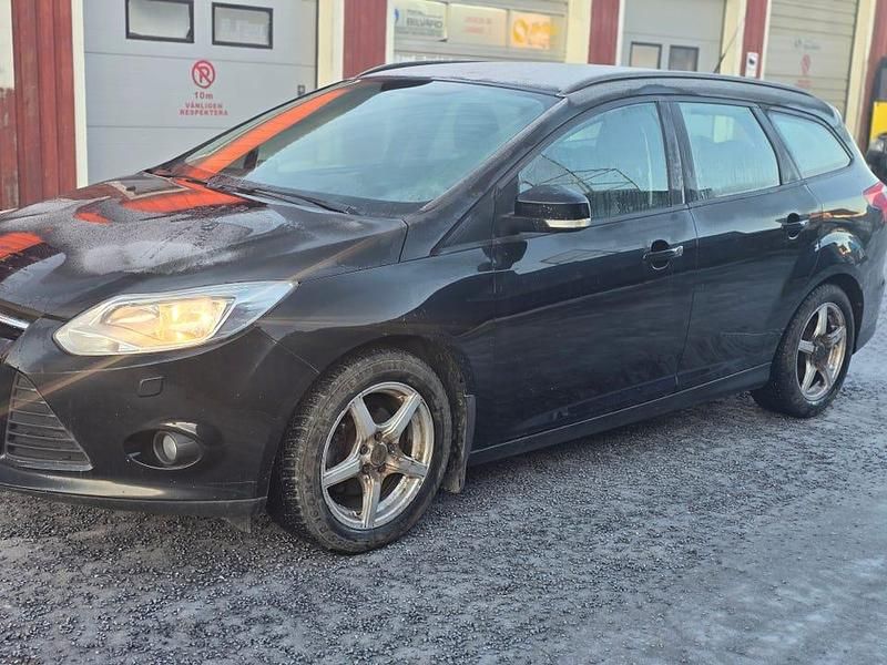 Begagnad 2012 Ford Focus Kombi | 47 500 kr (Marknadspris) - Bild 1/4