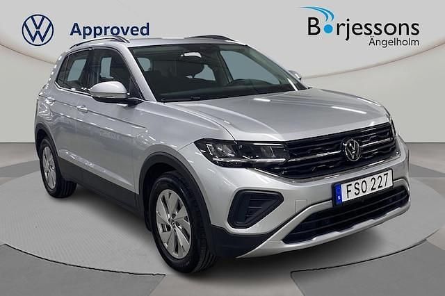 Silver Begagnad 2023 VW T-Cross Life SUV | 214 000 kr (Marknadspris) - Bild 1/4