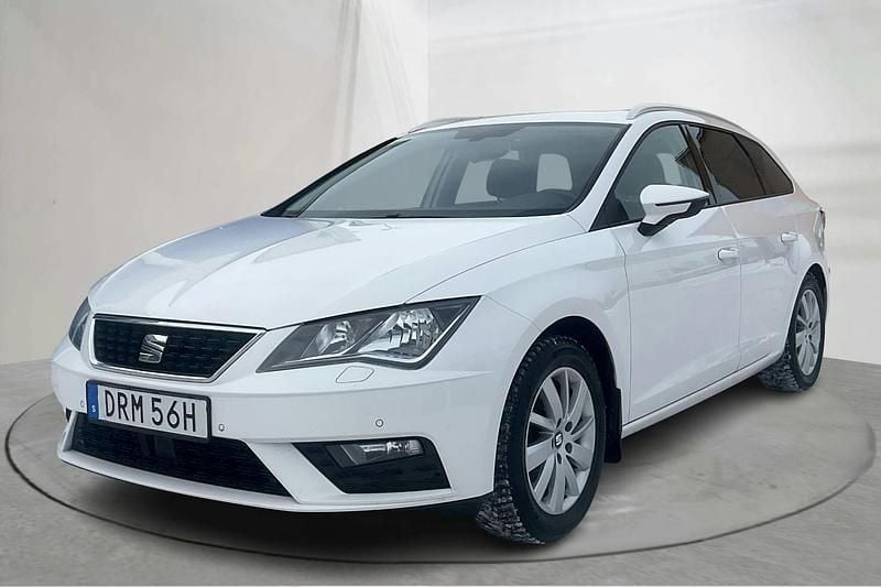 Begagnad Seat Leon ST Style 115 HK (84 kW) 2019 Vit Kombi