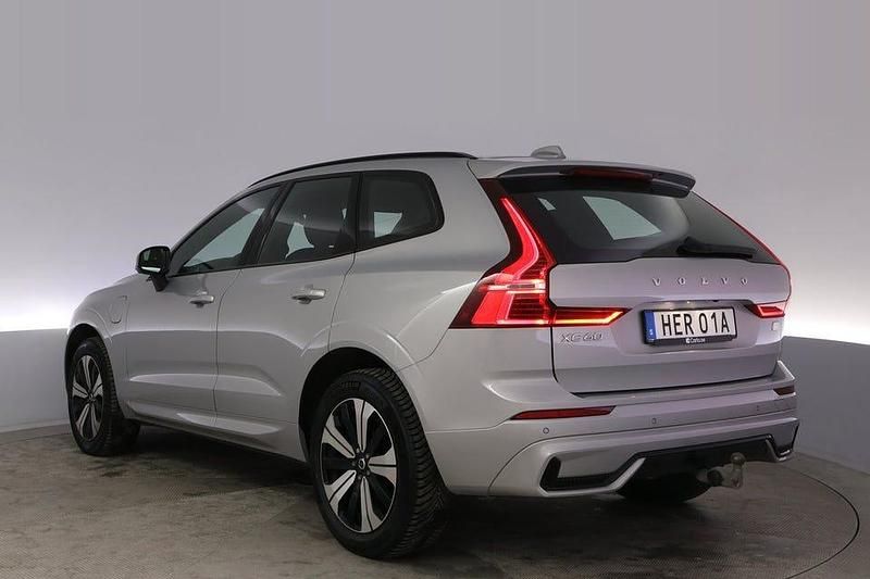 Begagnad Volvo XC60 Plus 350 HK (257 kW) 2024 Silver SUV
