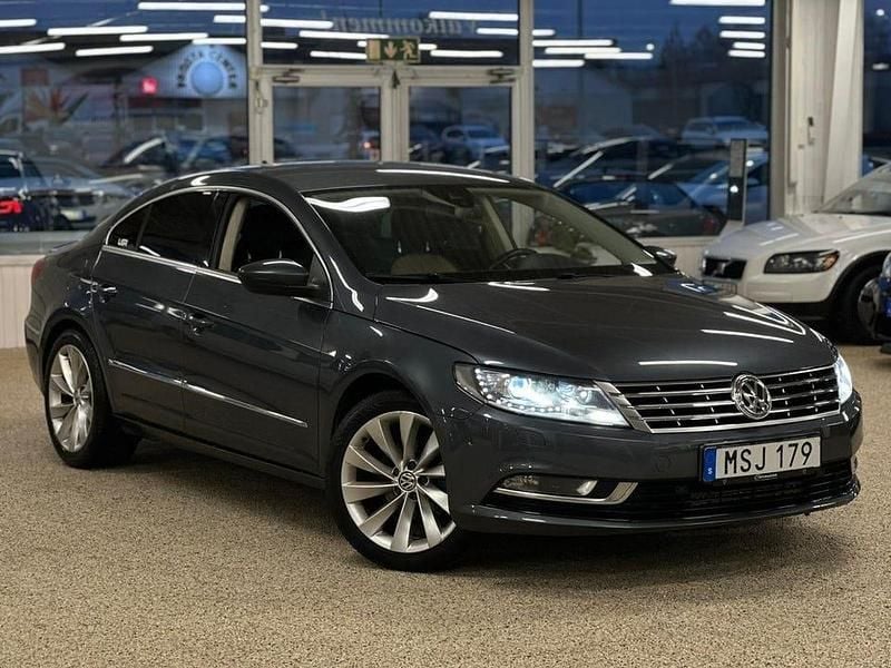 Grå Begagnad 2012 VW CC Sedan | 99 990 kr (Marknadspris) - Bild 1/4
