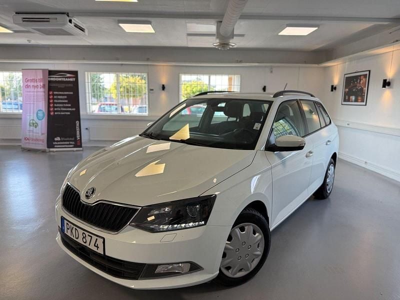 Vit Begagnad 2017 Skoda Fabia Style Kombi | 87 900 kr (Marknadspris) - Bild 1/4