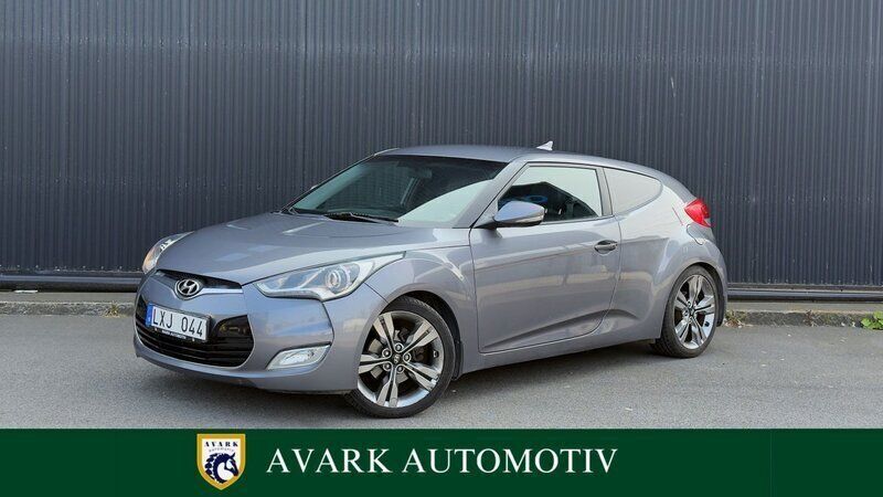 Silver Begagnad 2011 Hyundai Veloster Halvkombi | 95 600 kr - Bild 1/4