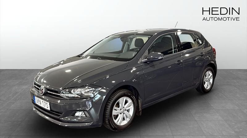 Grå Begagnad 2020 VW Polo Halvkombi | 139 900 kr - Bild 1/4