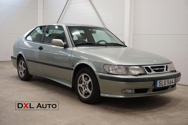 Ljusgrön (grön) Begagnad 2001 Saab 9-3 Halvkombi | 39 900 kr (Dyr) - Bild 1/4