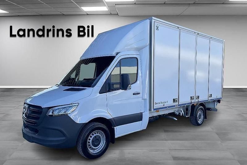 Vit (arktisk vit) Ny 2025 Mercedes Sprinter Van | 899 875 kr - Bild 1/4