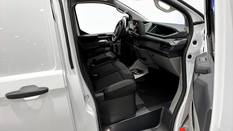 Ny Ford Transit Custom Trend 136 HK (100 kW) 2025 Vit Van