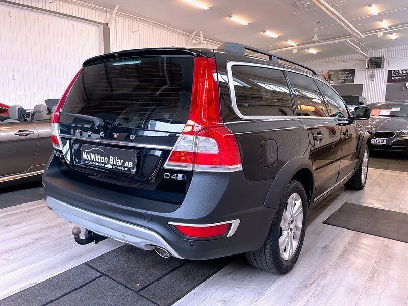 Begagnad Volvo XC70 Momentum 181 HK (133 kW) 2015 Svart SUV