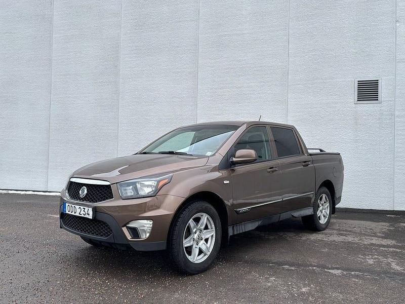 Brunmetalic Begagnad 2016 Ssangyong (KGM) Actyon Pickup | 114 900 kr - Bild 1/4