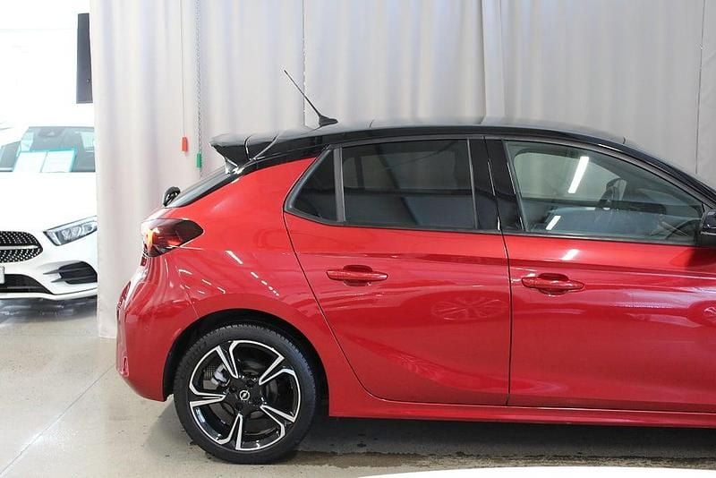 Begagnad Opel Corsa GS Line 131 HK (96 kW) 2019 Röd Halvkombi