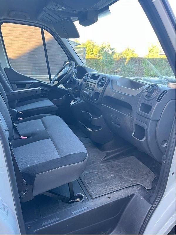 Vit Begagnad 2013 Renault Master Van | 79 900 kr - Bild 1/4