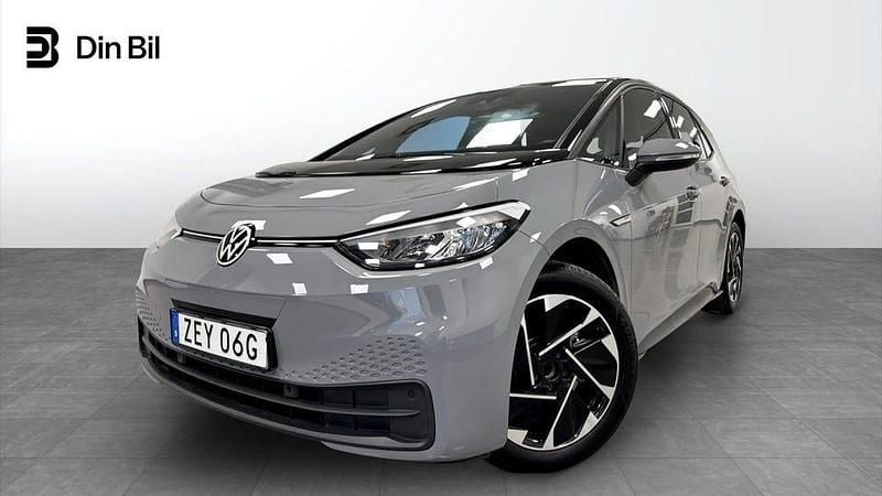 Begagnad VW ID.3 Pro Performance 150 kW (204 HK) 2022 Moonstone grey black Halvkombi