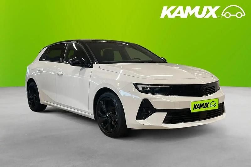 Vit Begagnad 2022 Opel Astra Halvkombi | 224 700 kr (Lite dyr) - Bild 1/4