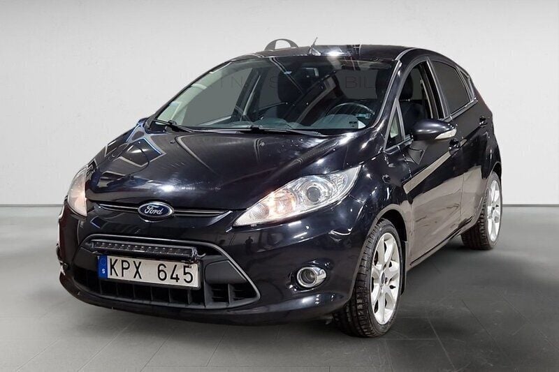 Svart Begagnad 2012 Ford Fiesta Titanium Halvkombi | 54 900 kr (Superpris) - Bild 1/3