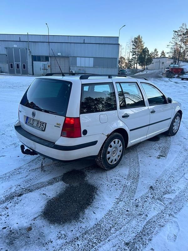 Begagnad 2003 VW Golf IV Kombi | 14 000 kr (Bra pris) - Bild 1/4