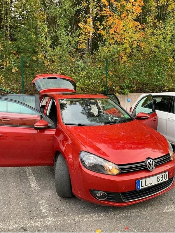 Röd Begagnad 2009 VW Golf VI GT Halvkombi | 60 000 kr (Marknadspris) - Bild 1/4