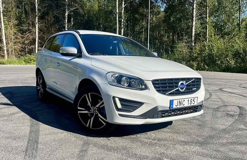 Vit Begagnad 2015 Volvo XC60 R-Design SUV | 178 000 kr (Marknadspris) - Bild 1/4