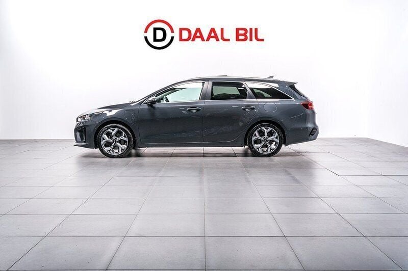 Grå Begagnad 2020 Kia Ceed Sportswagon Advance Kombi | 204 700 kr (Bra pris) - Bild 1/4