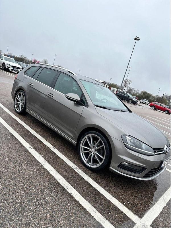 Grå Begagnad 2016 VW Golf VII GT Kombi | 149 000 kr (Bra pris) - Bild 1/4