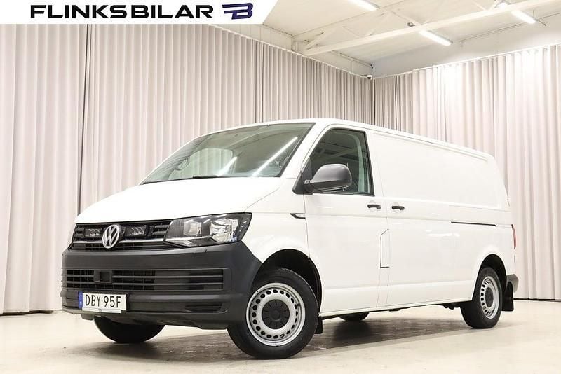 Vit Begagnad 2019 VW Transporter Van | 249 800 kr (Superpris) - Bild 1/4