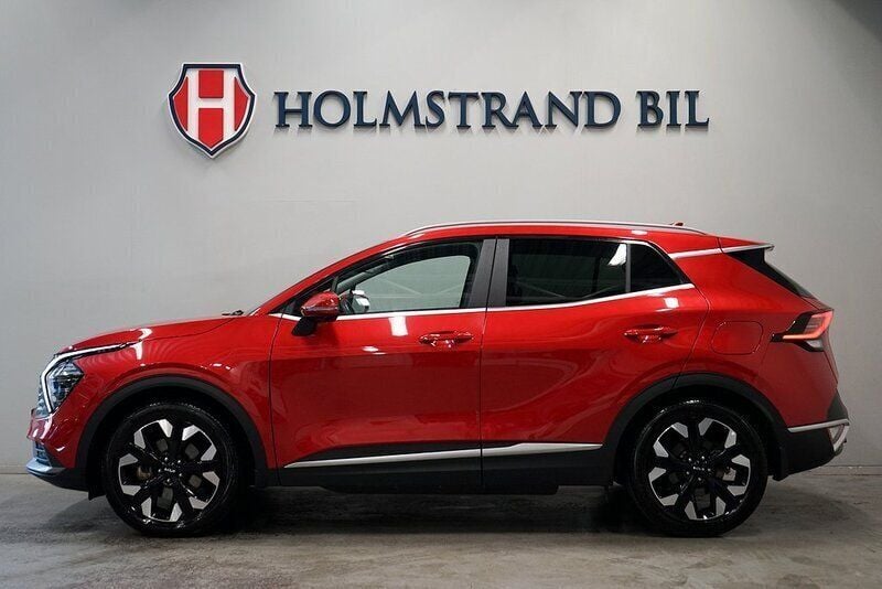 Röd Begagnad 2023 Kia Sportage 2 SUV | 388 900 kr (Marknadspris) - Bild 1/4