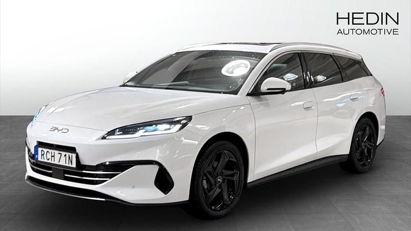 Ny BYD Seal Comfort 98 HK (72 kW) 2025 Vit Halvkombi