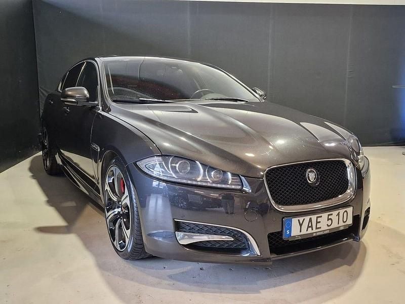 Begagnad Jaguar XF 385 HK (283 kW) 2012 Mörkgrå Sedan