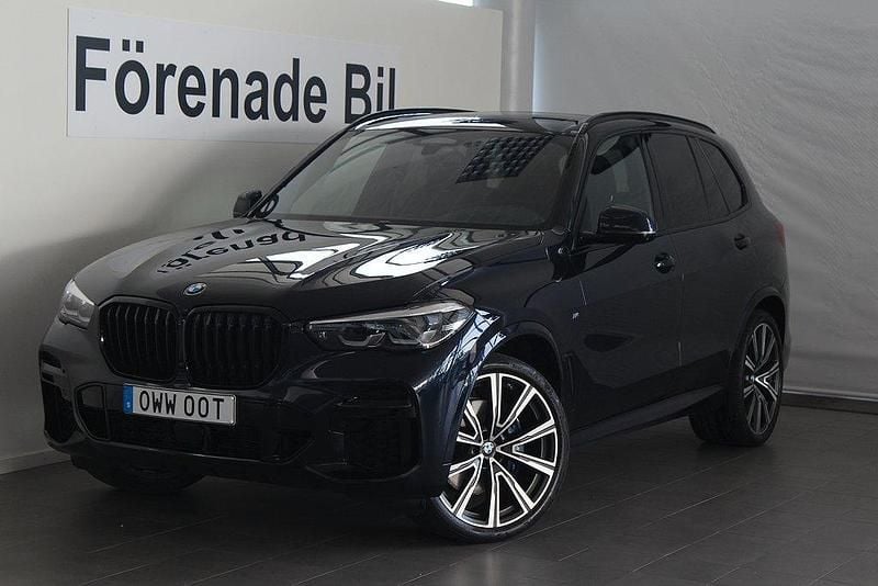 Svart Begagnad 2023 BMW X5 M Sport SUV | 719 000 kr - Bild 1/4