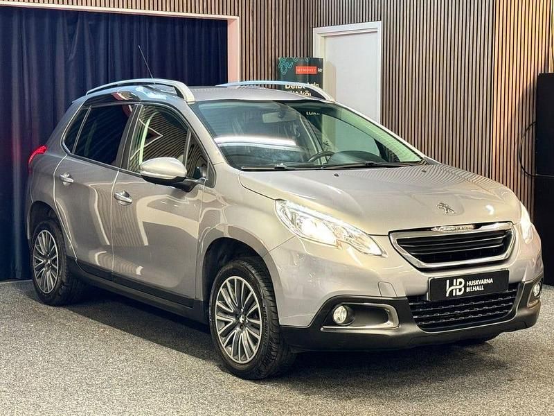 Grå Begagnad 2015 Peugeot 2008 SUV | 59 900 kr (Marknadspris) - Bild 1/4