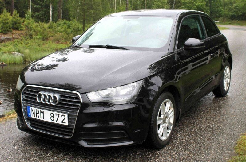 Svart Begagnad 2010 Audi A1 Halvkombi | 71 000 kr (Marknadspris) - Bild 1/3